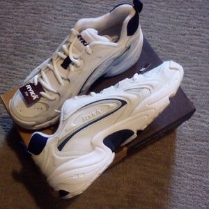 Ryka White and Black Athletic Shoes with Modern Design and Cushioning